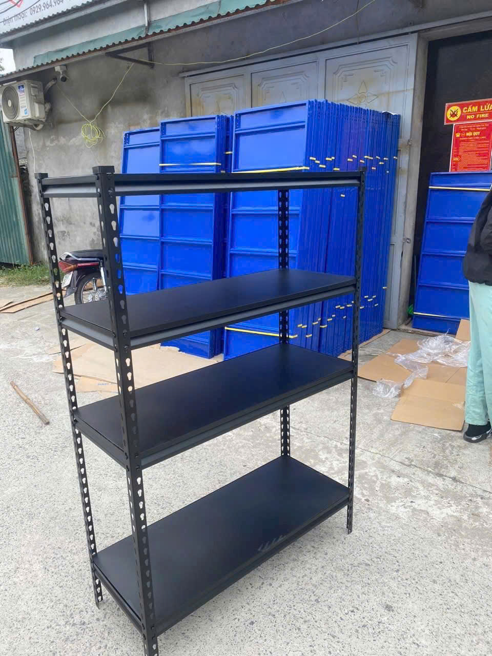 kệ sắt gài cao 1.5m dài 1m rộng 30 4 mâm