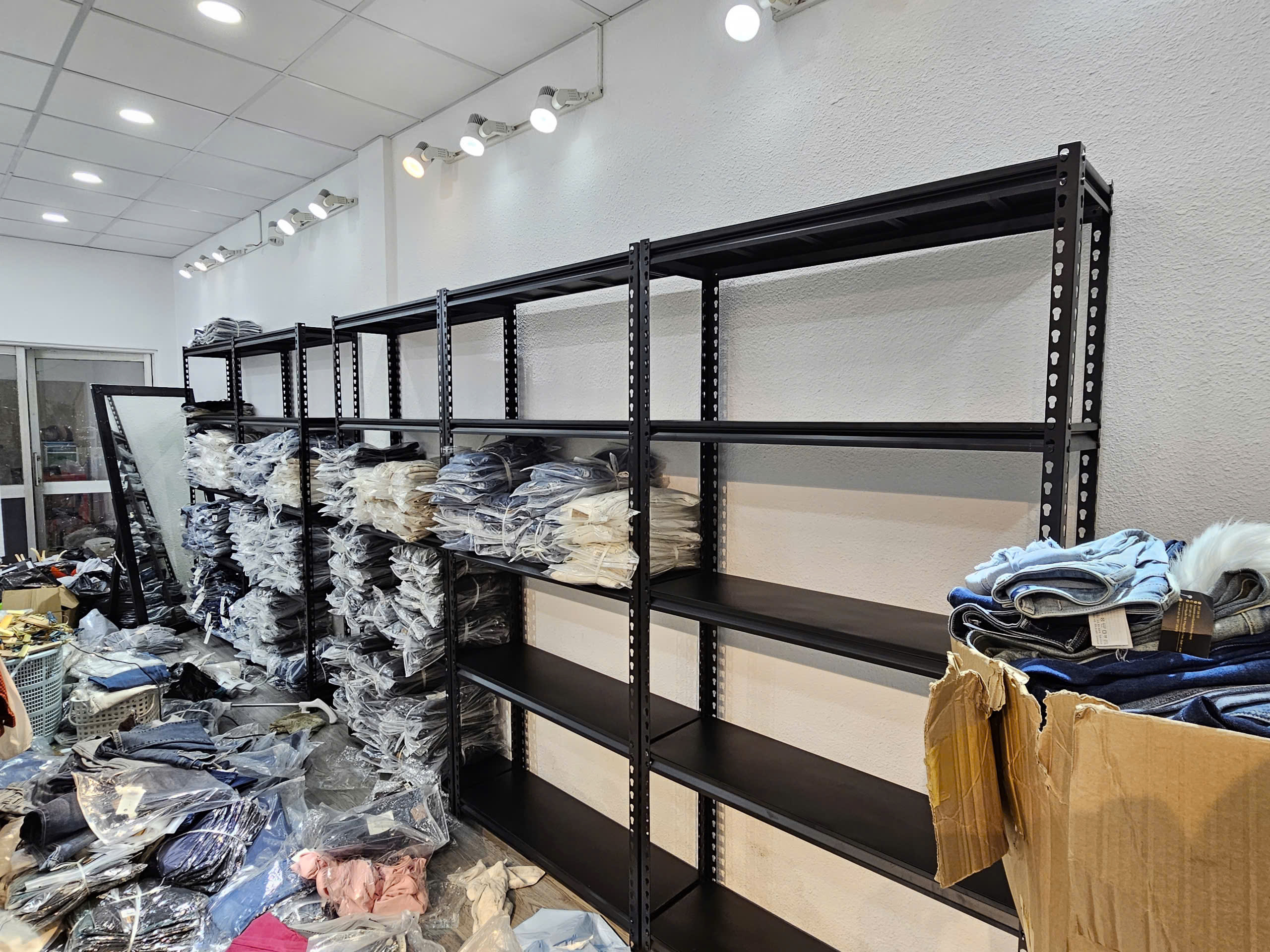 Kệ V Gài: Cao 2000 x Dài 1000 x Rộng 300 x 5 Mâm - Ảnh 3