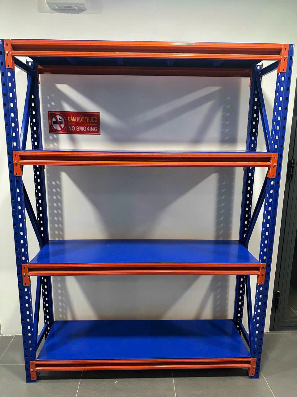 Kệ Trung Tải Cao 2000 x Dài 1500 x Rộng 400 x 4 Mâm